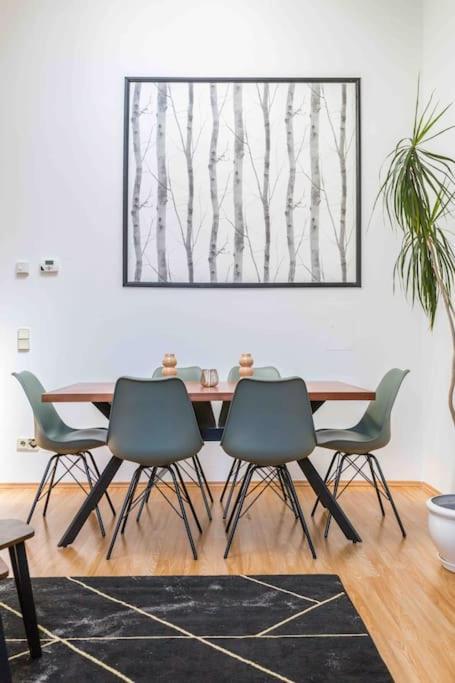 Modern Colonial Style, Central, Rooftop, Bbq Vienna Exterior photo